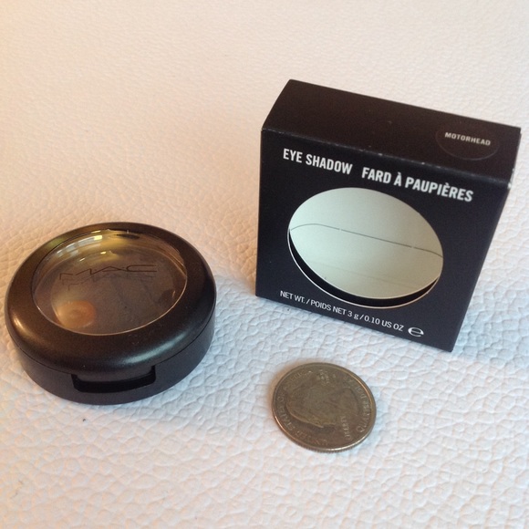 MAC Cosmetics Eye Shadow in shade "MOTÖRHEAD" - Picture 6 of 8